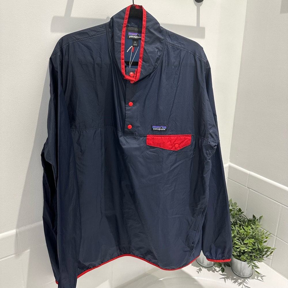 Men’s Patagonia Windbreaker Jacket